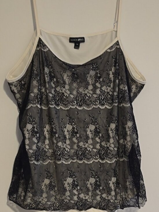 Tops - Black Lace Camisole Top with adjustable straps